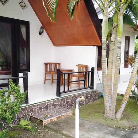 Coconut Gili Meno Hotel ภายนอก รูปภาพ