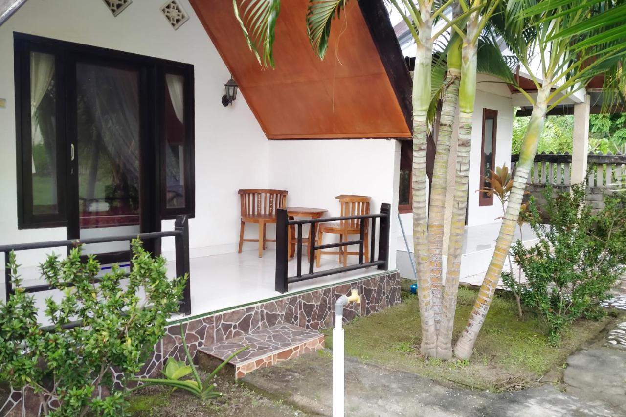 Coconut Gili Meno Hotel ภายนอก รูปภาพ