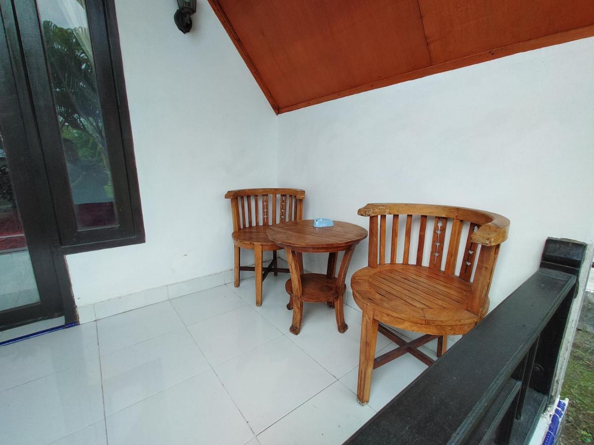 Coconut Gili Meno Hotel ภายนอก รูปภาพ