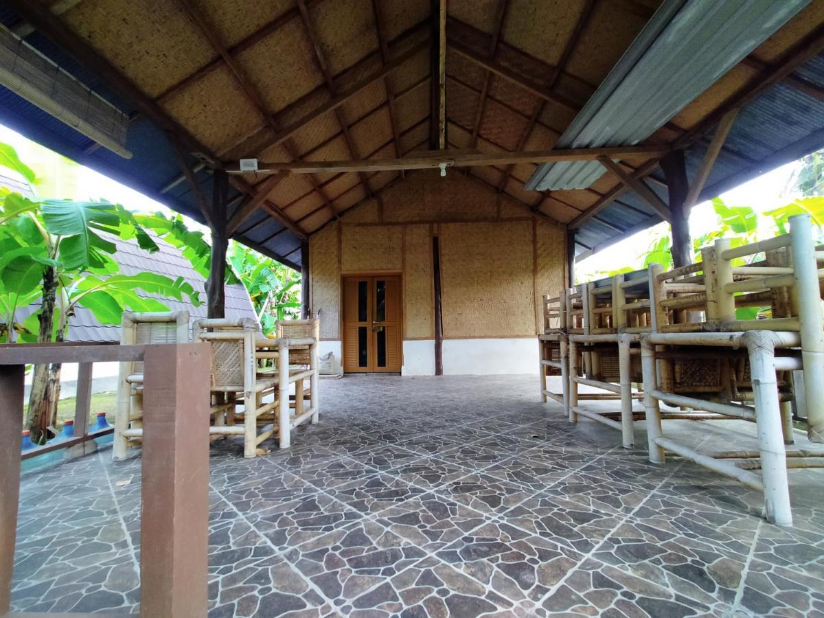Coconut Gili Meno Hotel ภายนอก รูปภาพ
