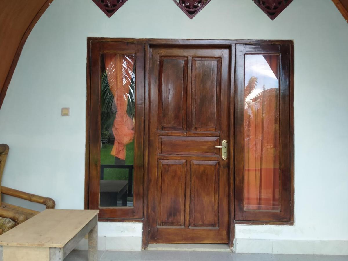 Coconut Gili Meno Hotel ภายนอก รูปภาพ